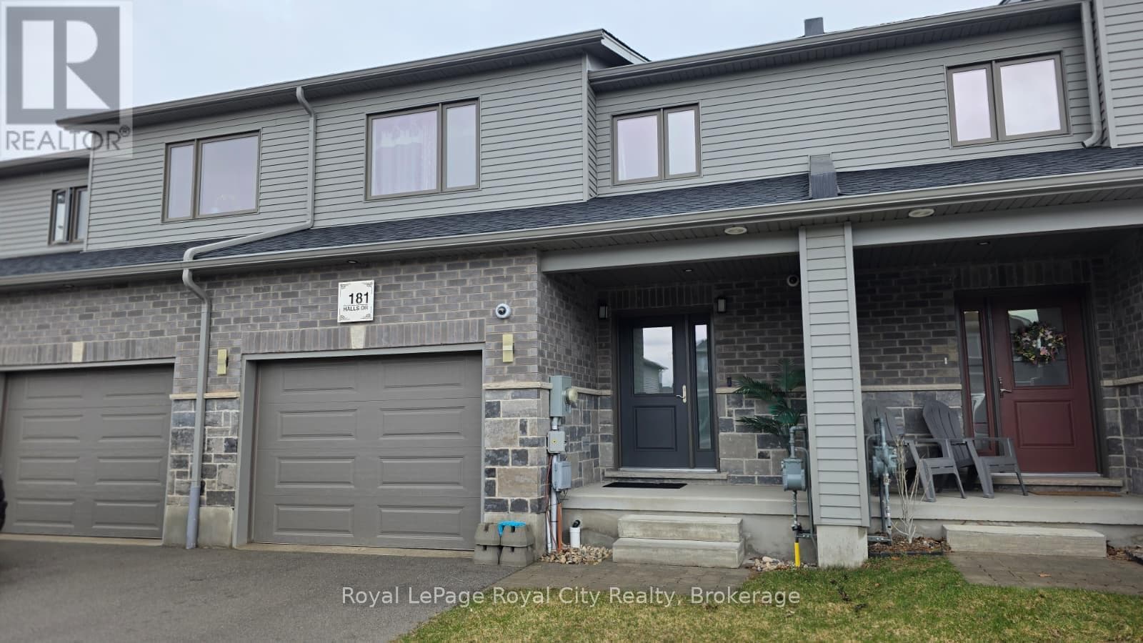 181 HALLS DRIVE photo 2