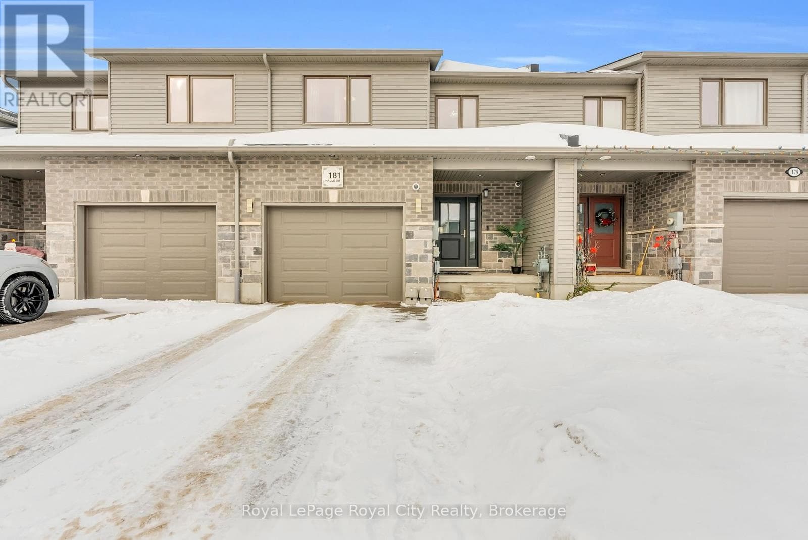 181 HALLS DRIVE photo 3