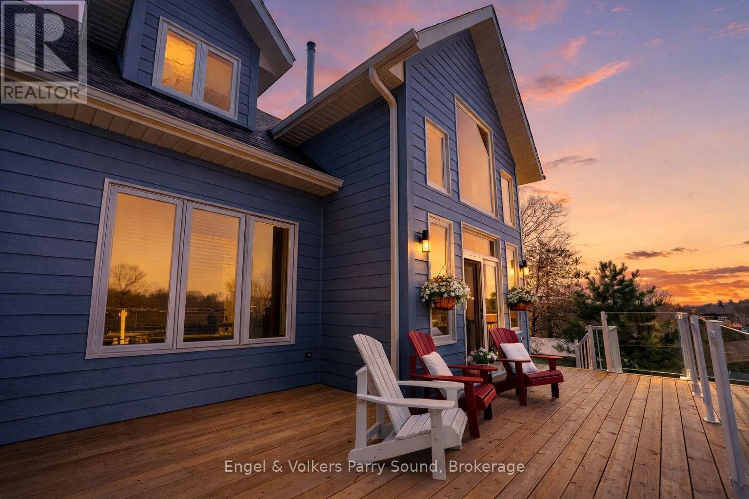 3 bed 3 bath single family at 29 QUEEN STREET — $864,900