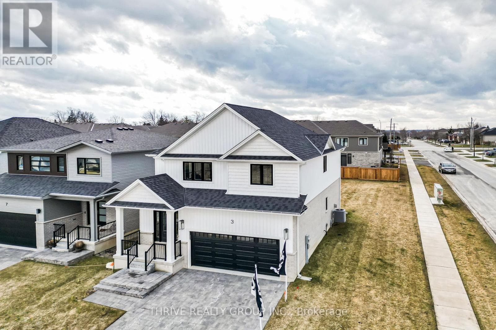 3 bed 3 bath single family at 3 BASIL CRESCENT — $834,513