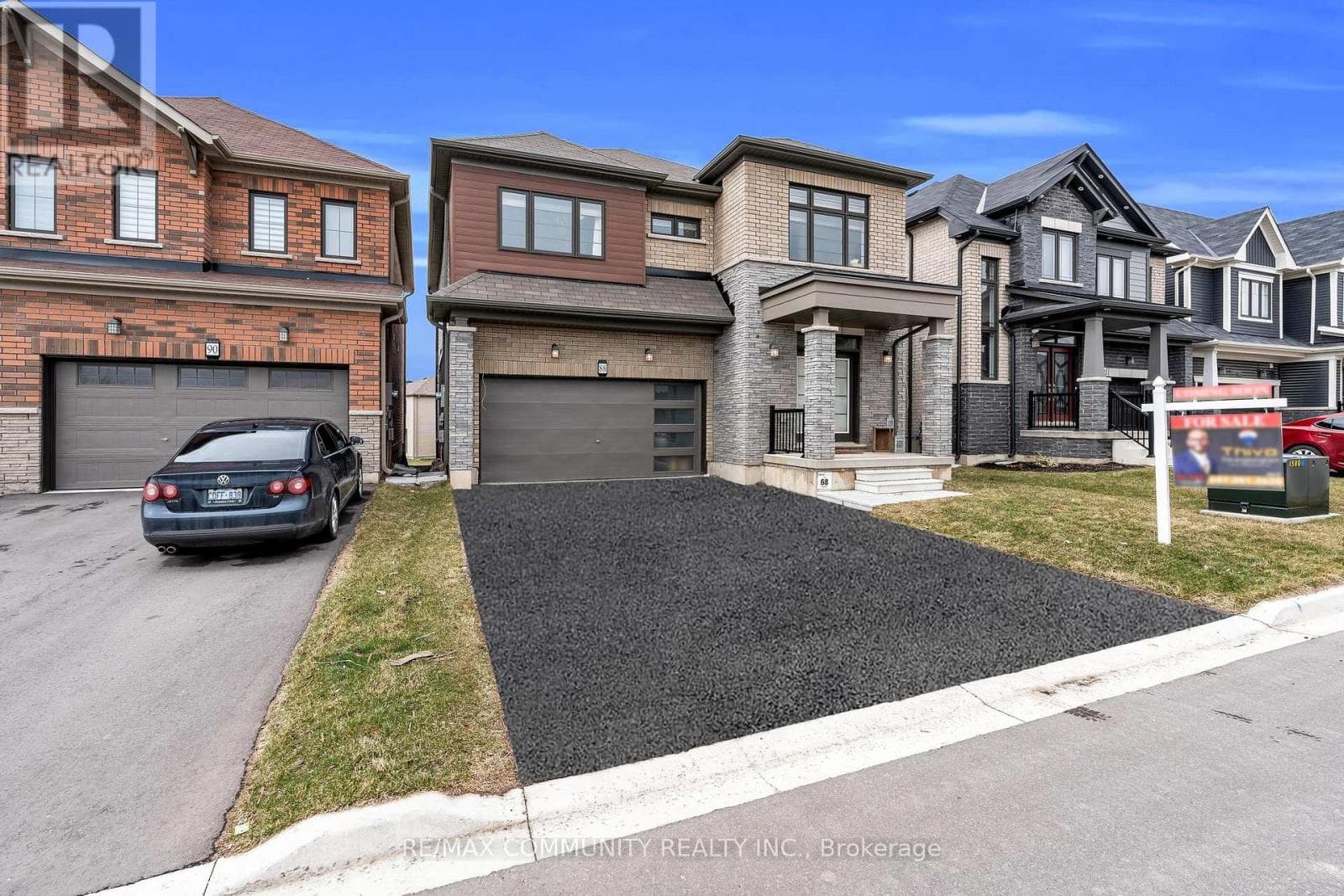 88 SUNDIN DRIVE photo 2