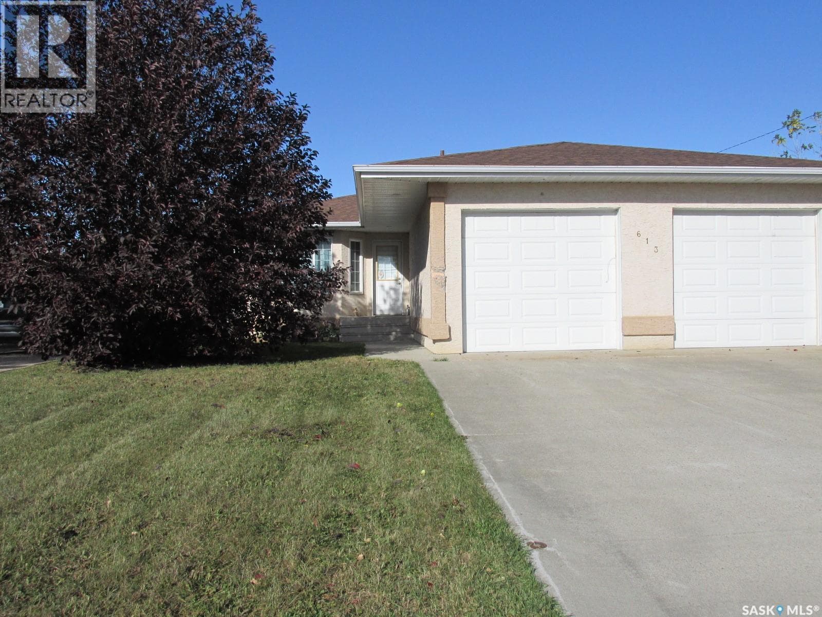 5 bed 3 bath single family at 613 9th AVENUE W — $270,000