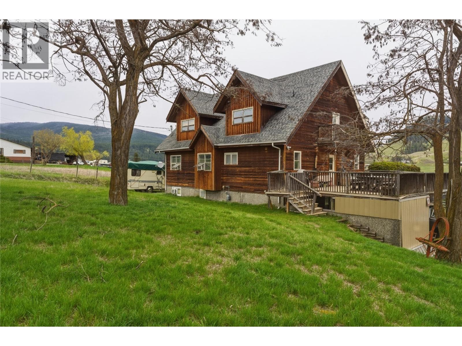 4 bed 3 bath single family at 4864 South Grandview Flats Road — $879,000