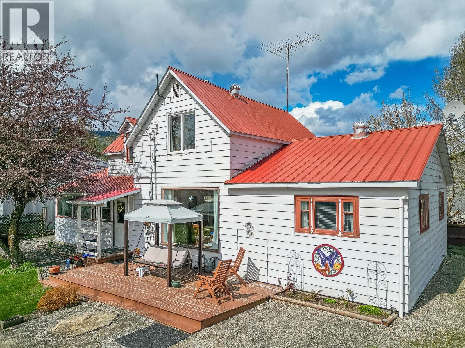 189 Brickyard Road photo 2