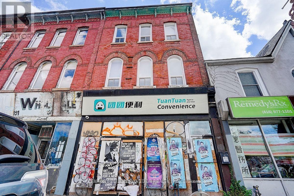 349 SPADINA AVENUE photo 3