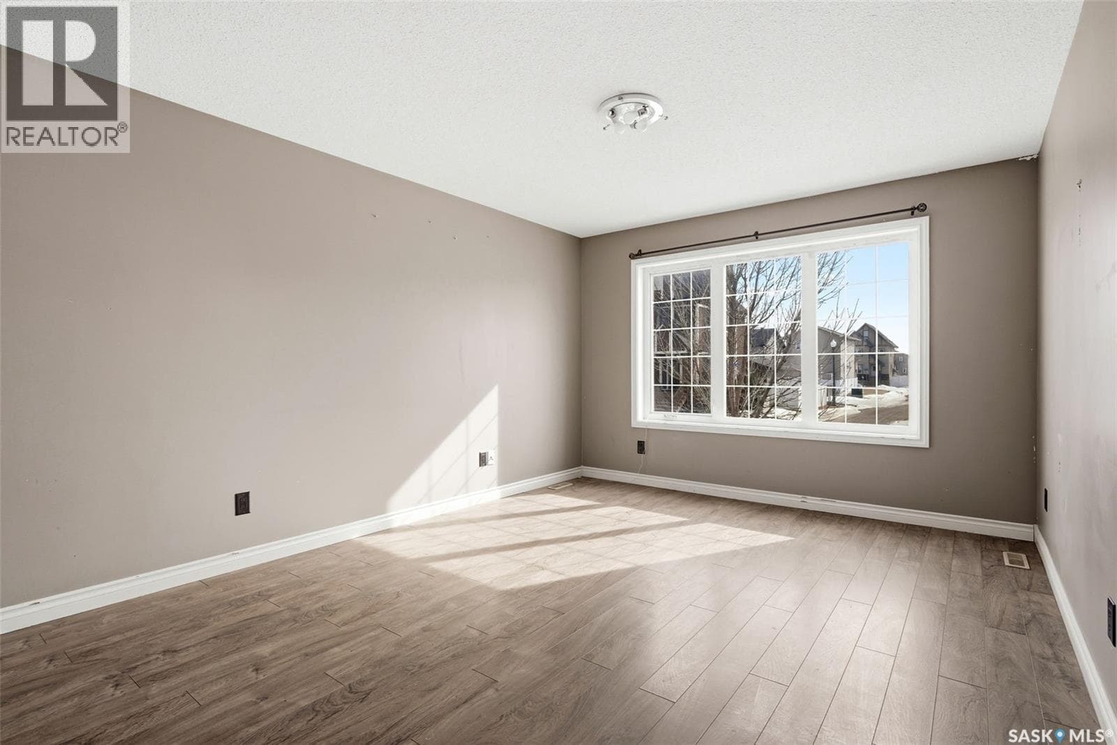 5414 MITCHINSON WAY photo 4