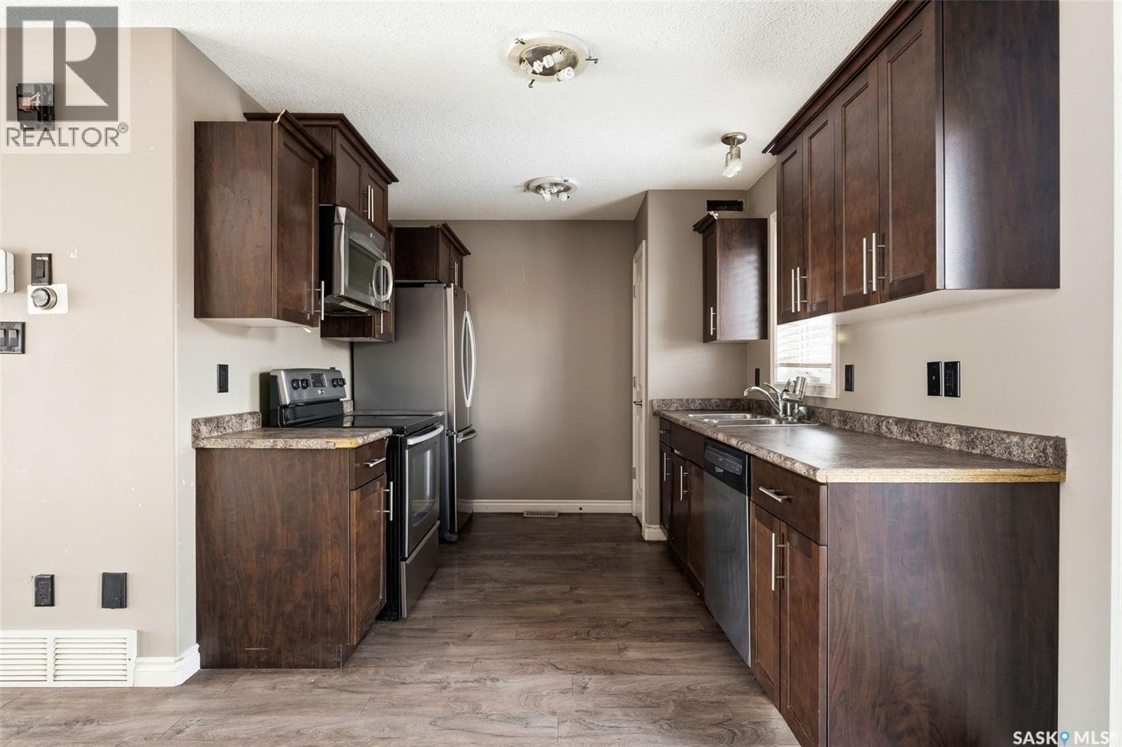 5414 MITCHINSON WAY photo 6