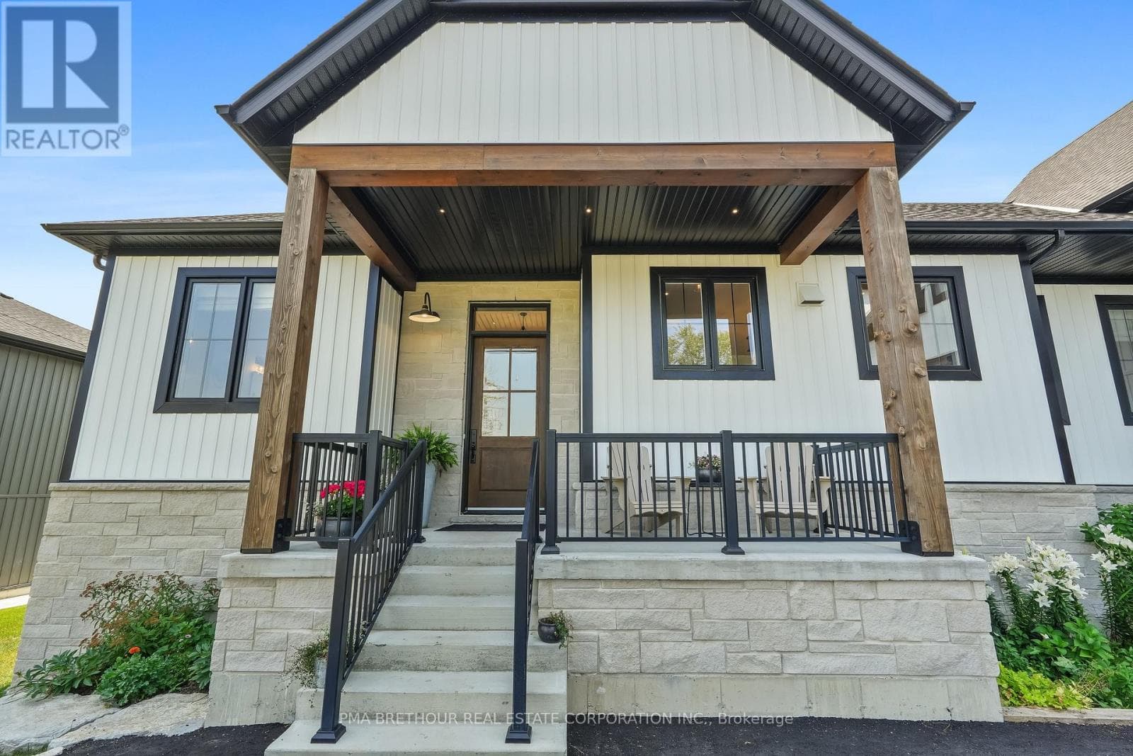 48 PLEASANT VIEW CRESCENT photo 3