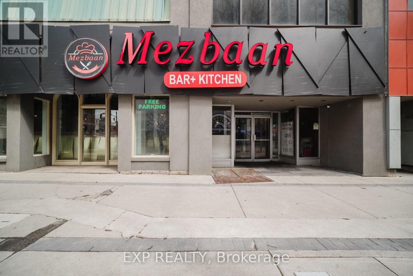 business at 135 KING STREET E — $460,000