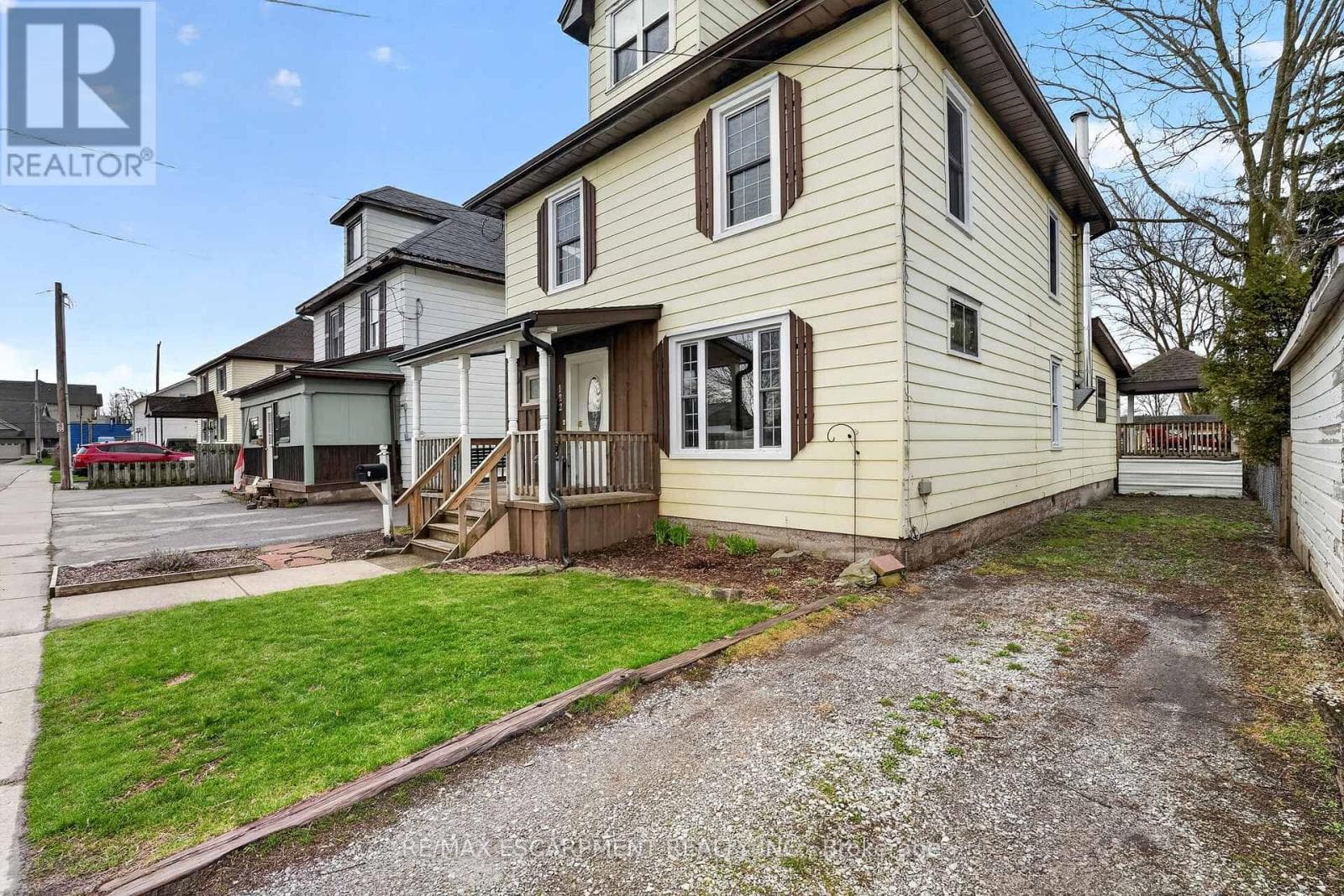 122 SOUTH CAYUGA STREET W photo 4