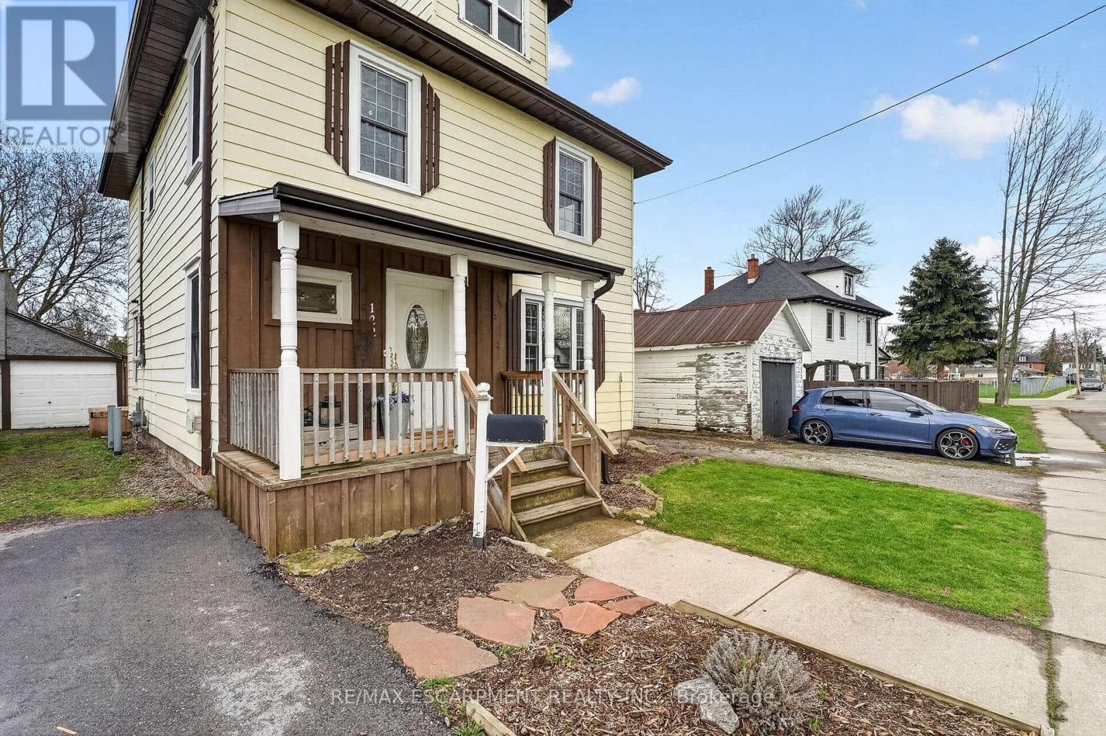 122 SOUTH CAYUGA STREET W photo 5