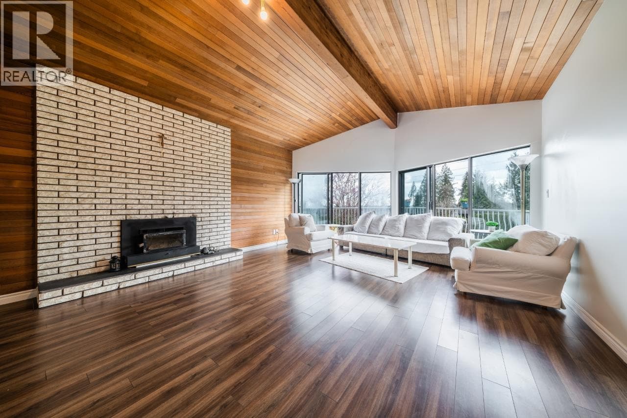 6 bed 5 bath single family at 3540 BAYCREST AVENUE — $2,690,000