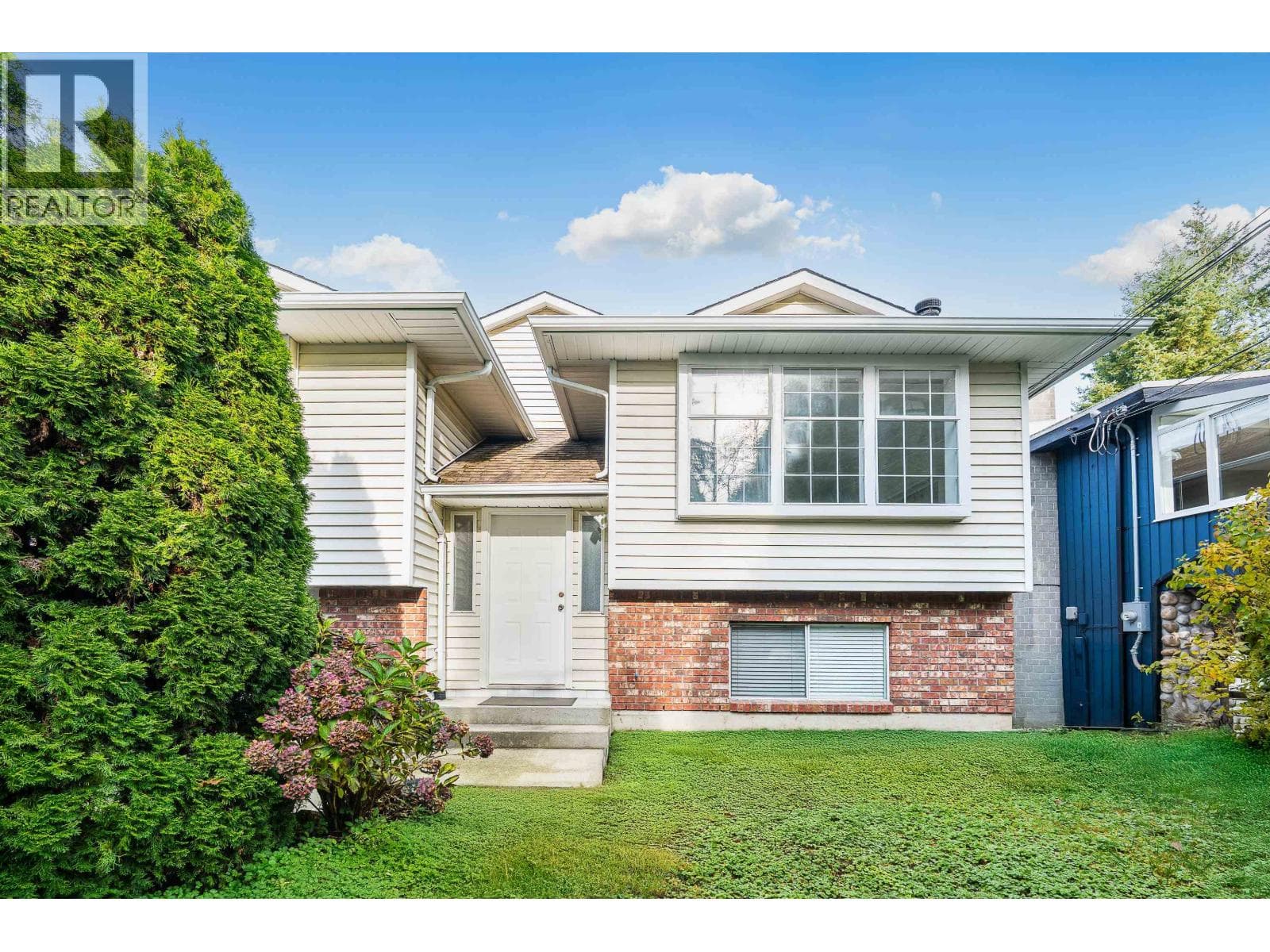 5 bed 3 bath single family at 3868 MT SEYMOUR PARKWAY — $1,558,000