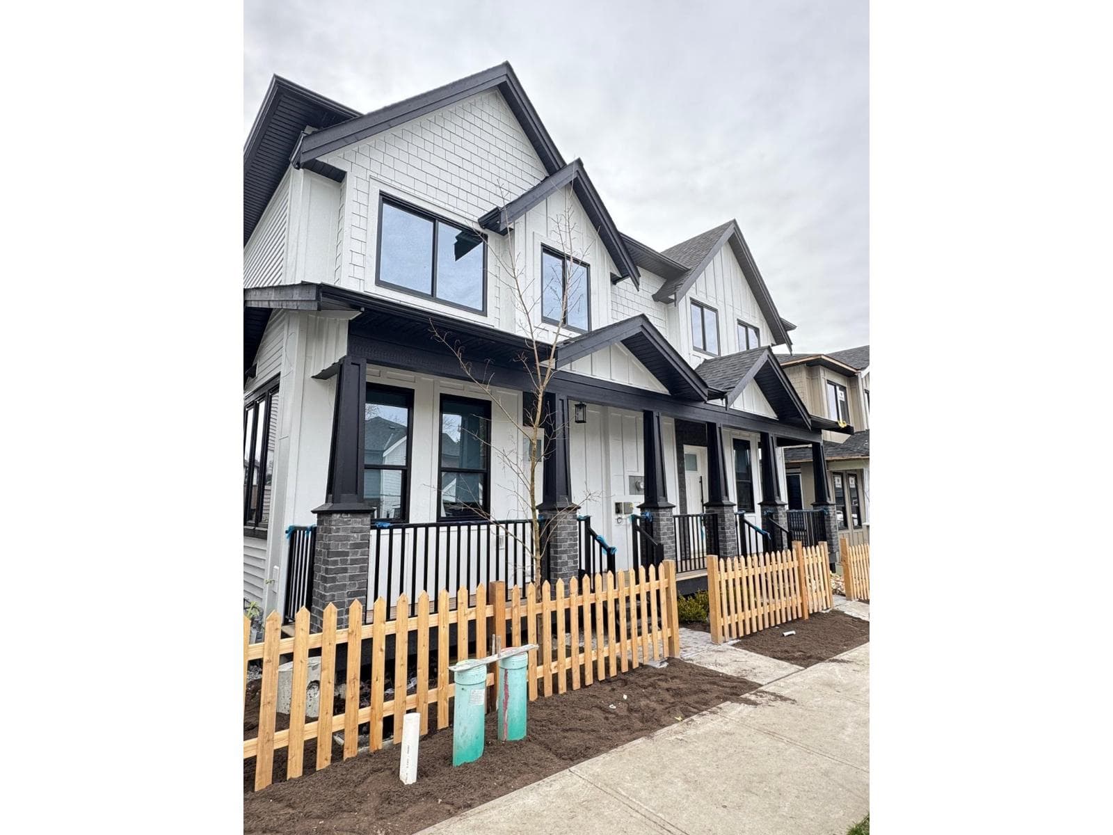 5 bed 5 bath single family at 7661 197 STREET — $1,299,900