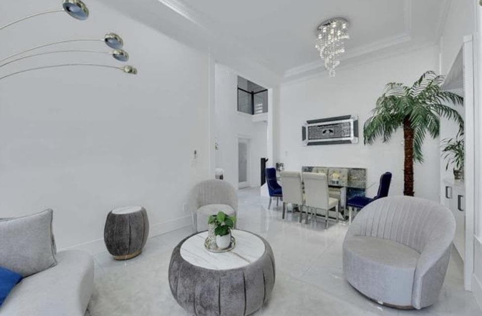 8825 131 STREET photo 4