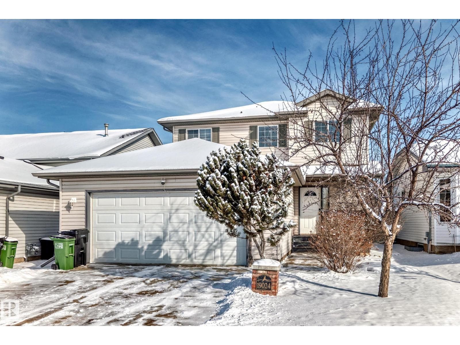19024 50 AV NW photo 3