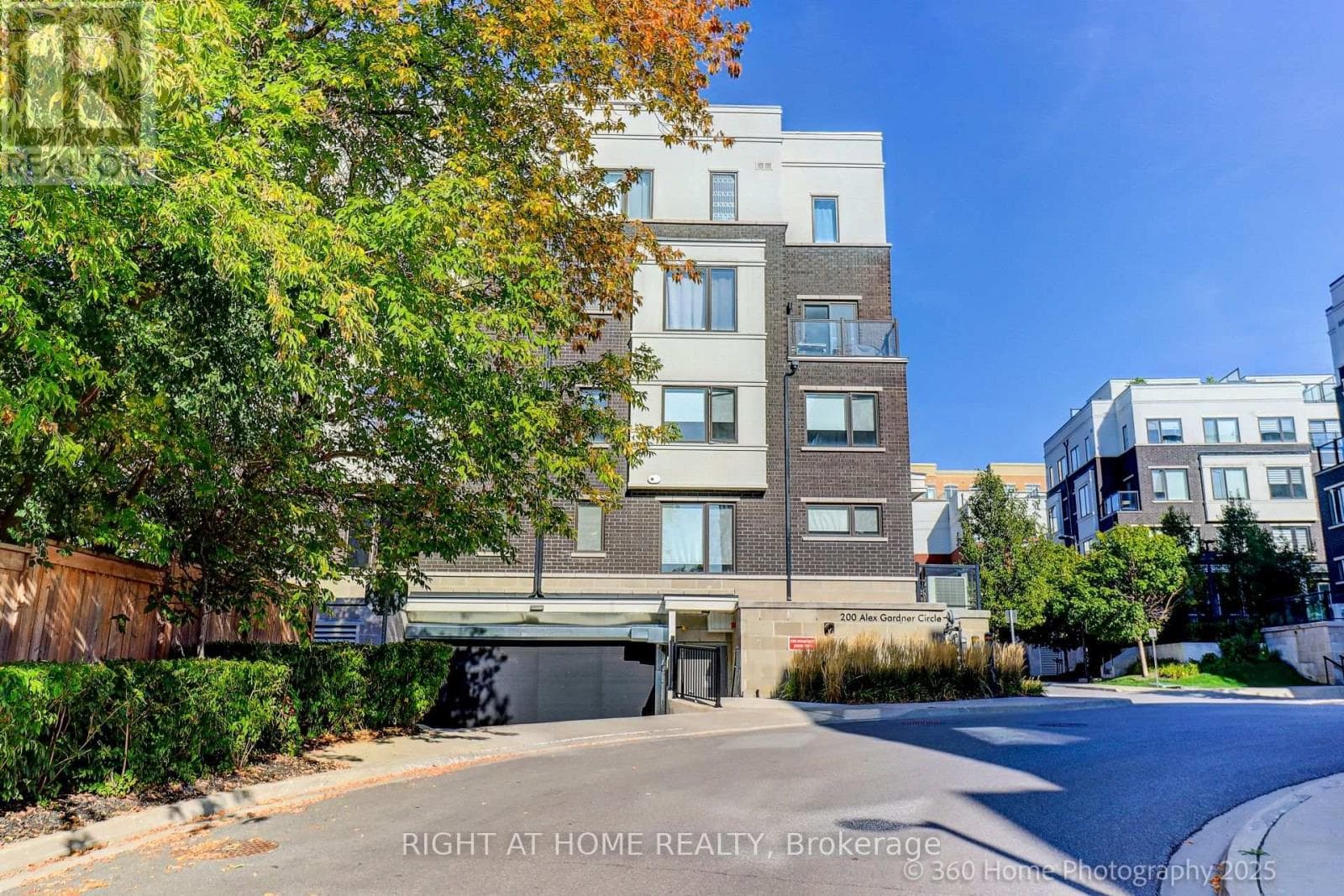 3 bed 3 bath single family at 28 - 200 ALEX GARDNER CIRCLE — $758,000