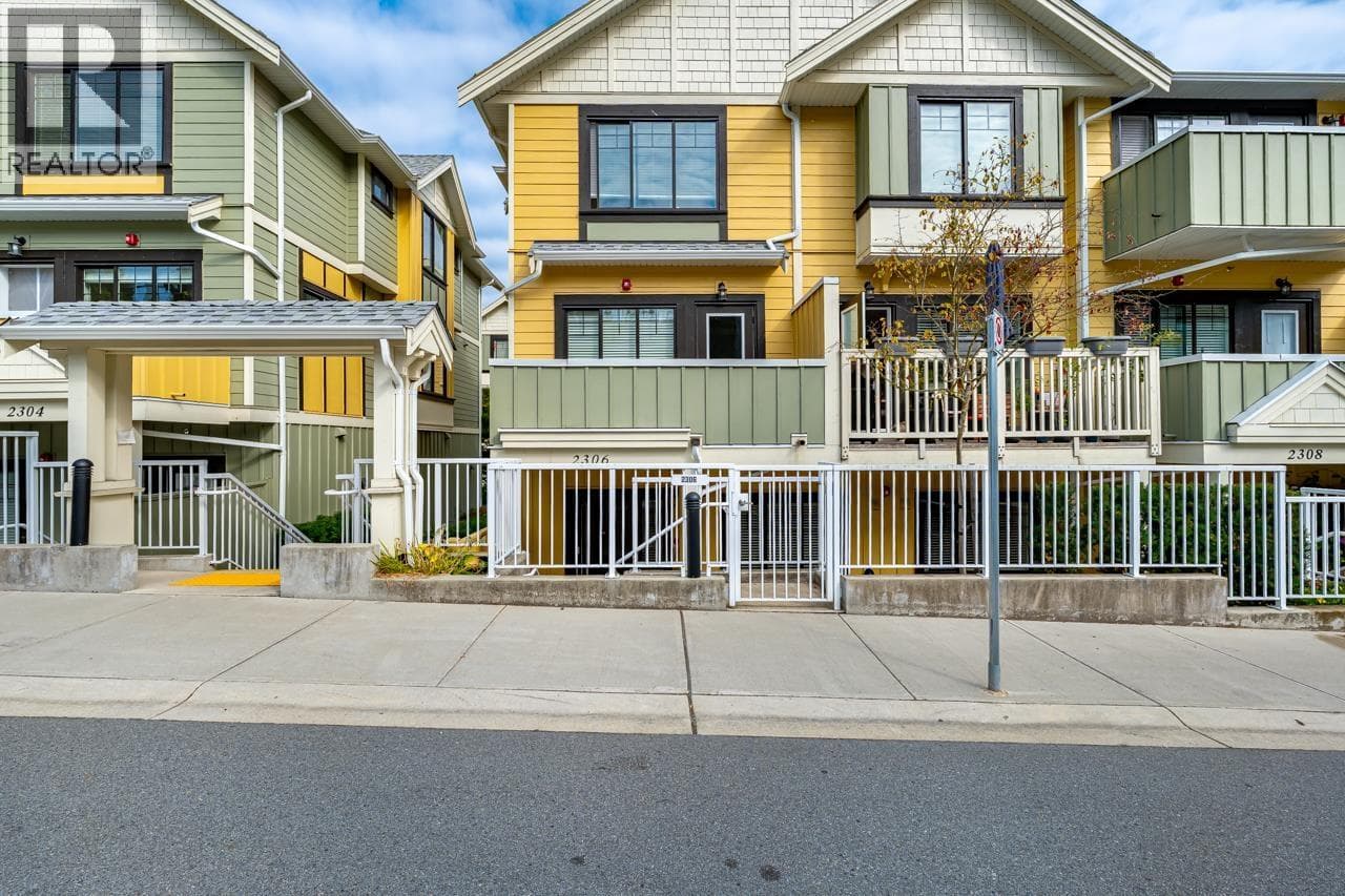 2306 SPRING STREET photo 2