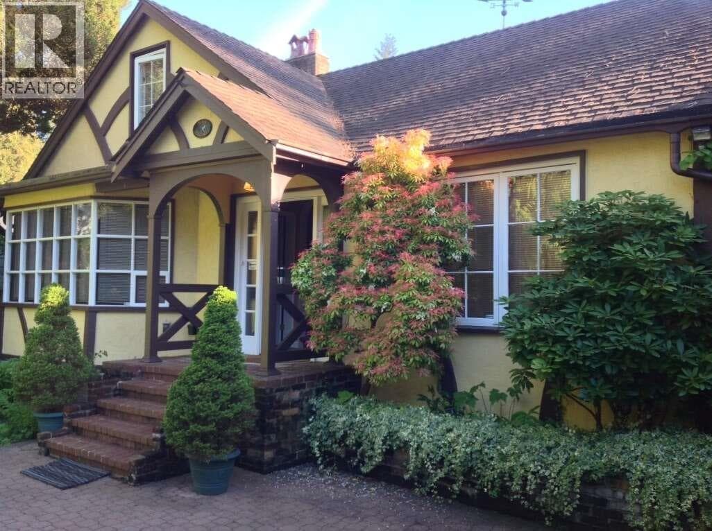 5692 MARINE DRIVE photo 2