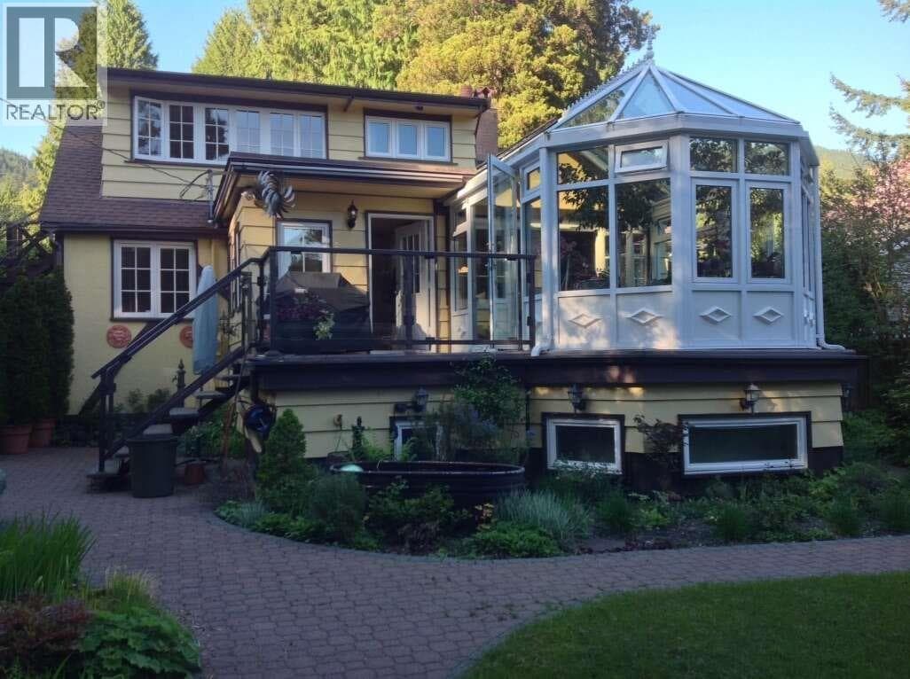 5692 MARINE DRIVE photo 3