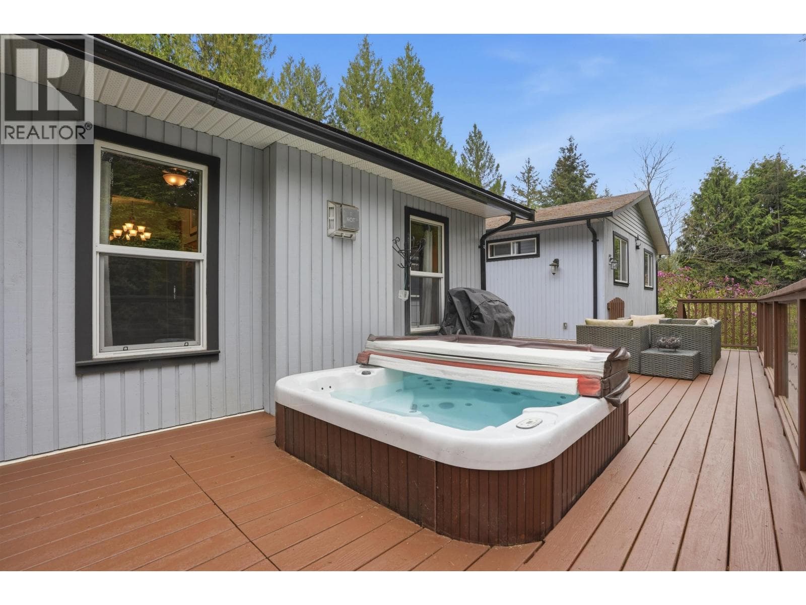 8099 NORTHWOOD ROAD photo 3