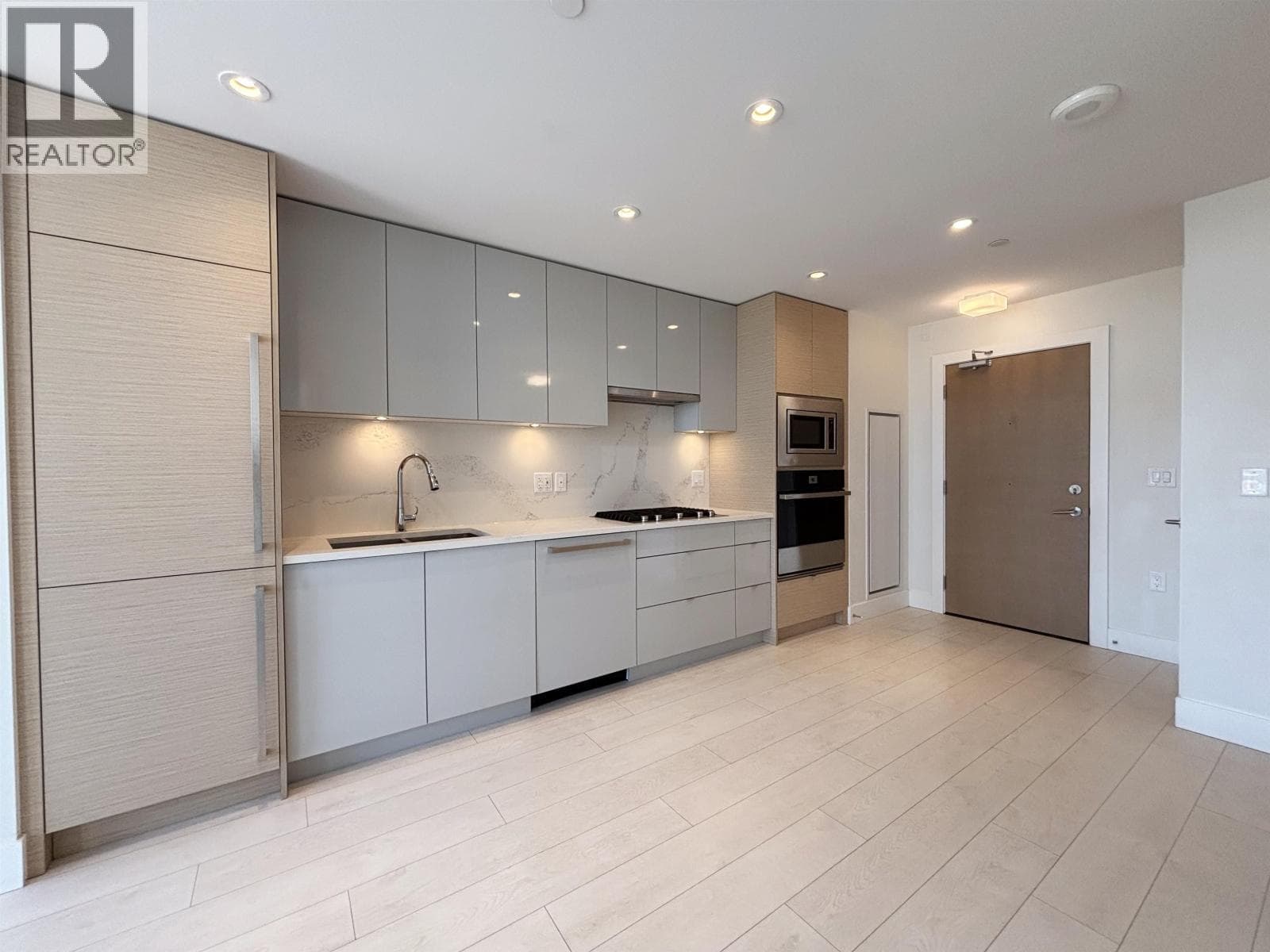 1001 3438 SAWMILL CRESCENT photo 5