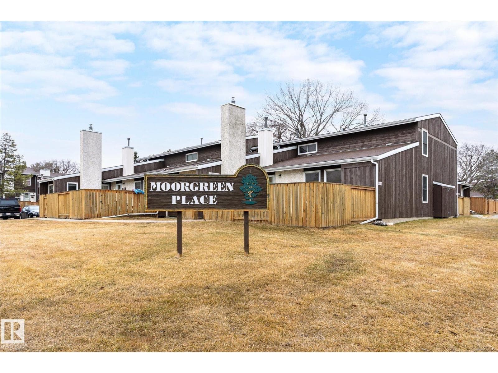 6540 184 ST NW photo 4