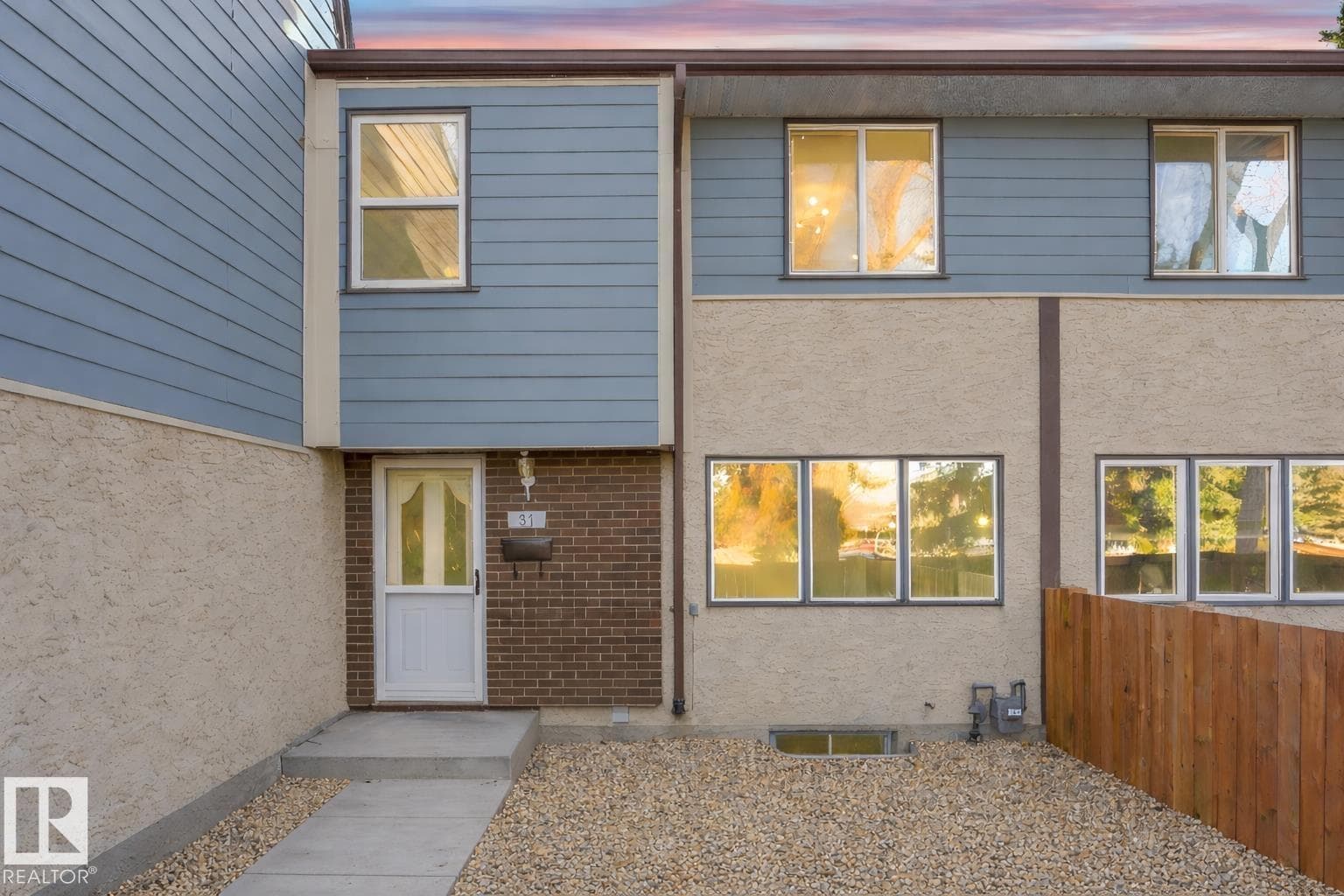 3 bed 2 bath single family at 81 Willowdale PL NW — $259,900