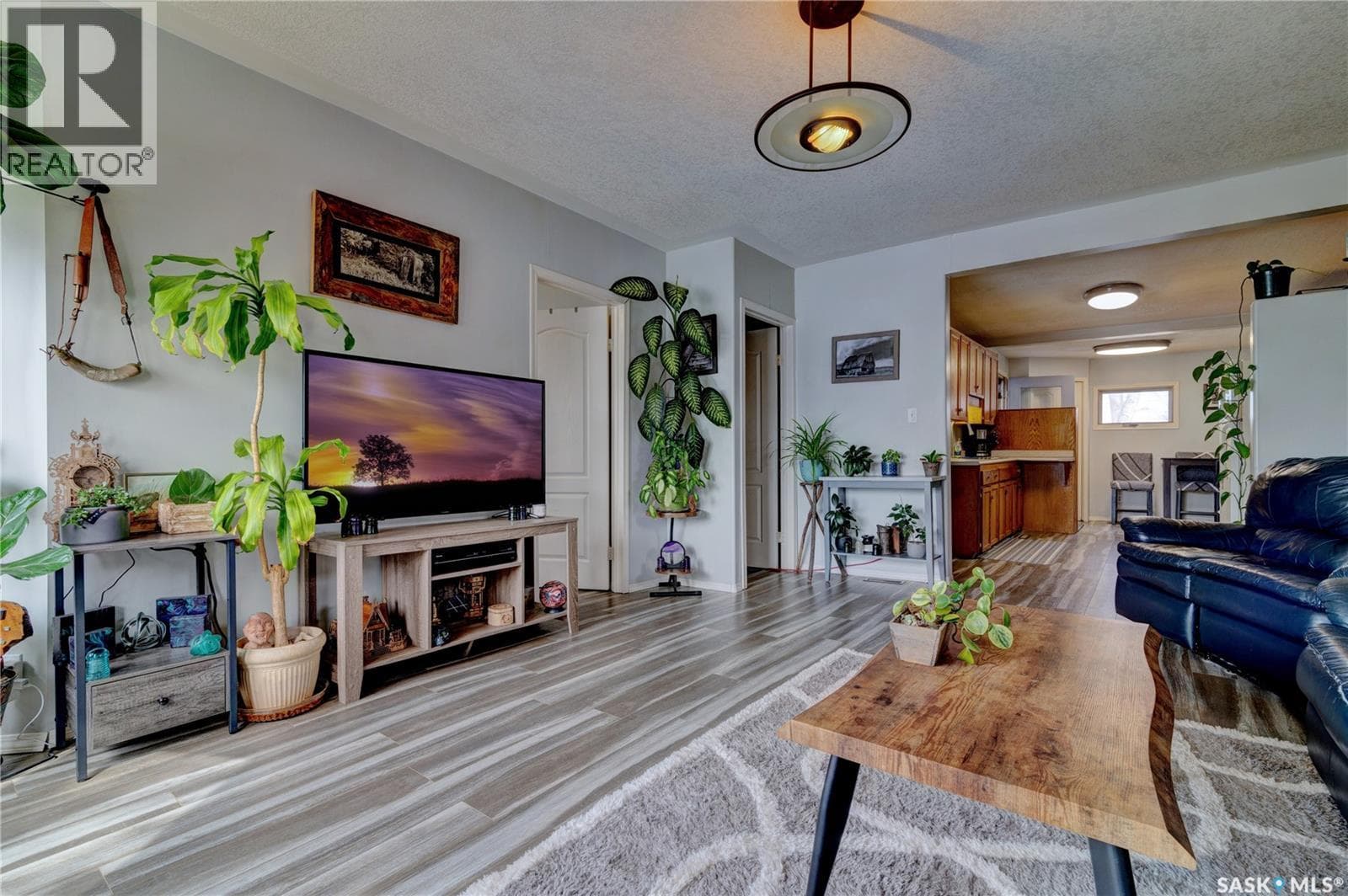 1230 Dewdney AVENUE E — photo 4