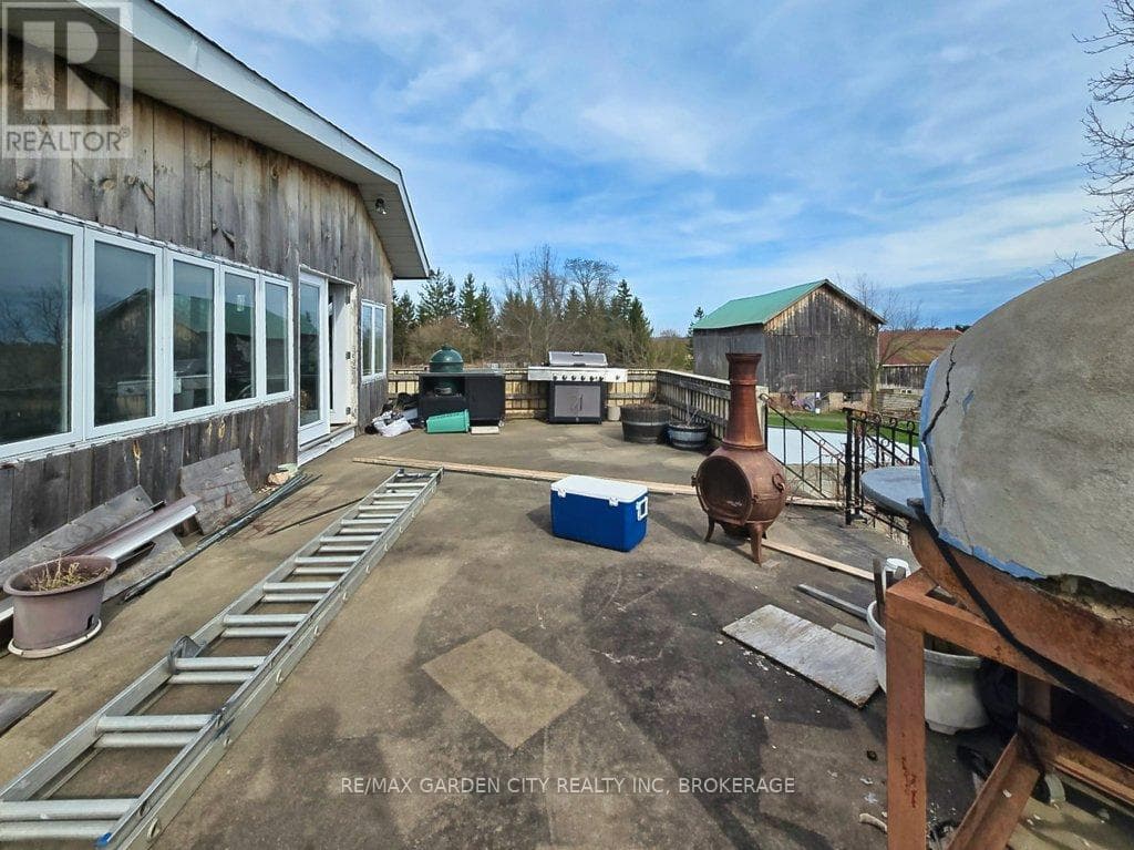 1030 METLER ROAD photo 4
