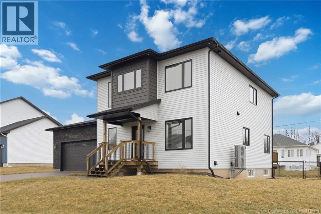 4 bed 4 bath single family at 3 Heros Court — $689,000