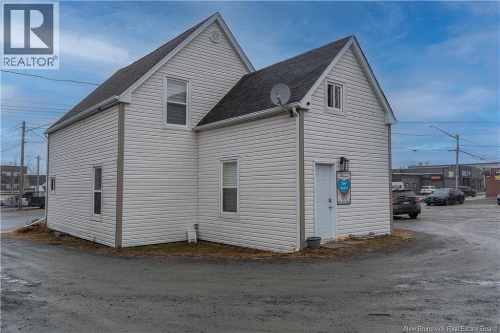 112 Duke Street photo 2