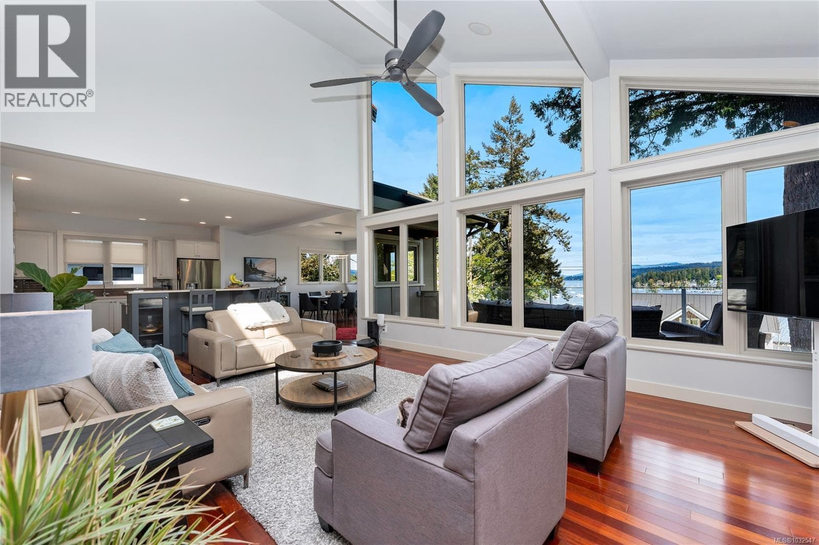 759 Sea Dr photo 4