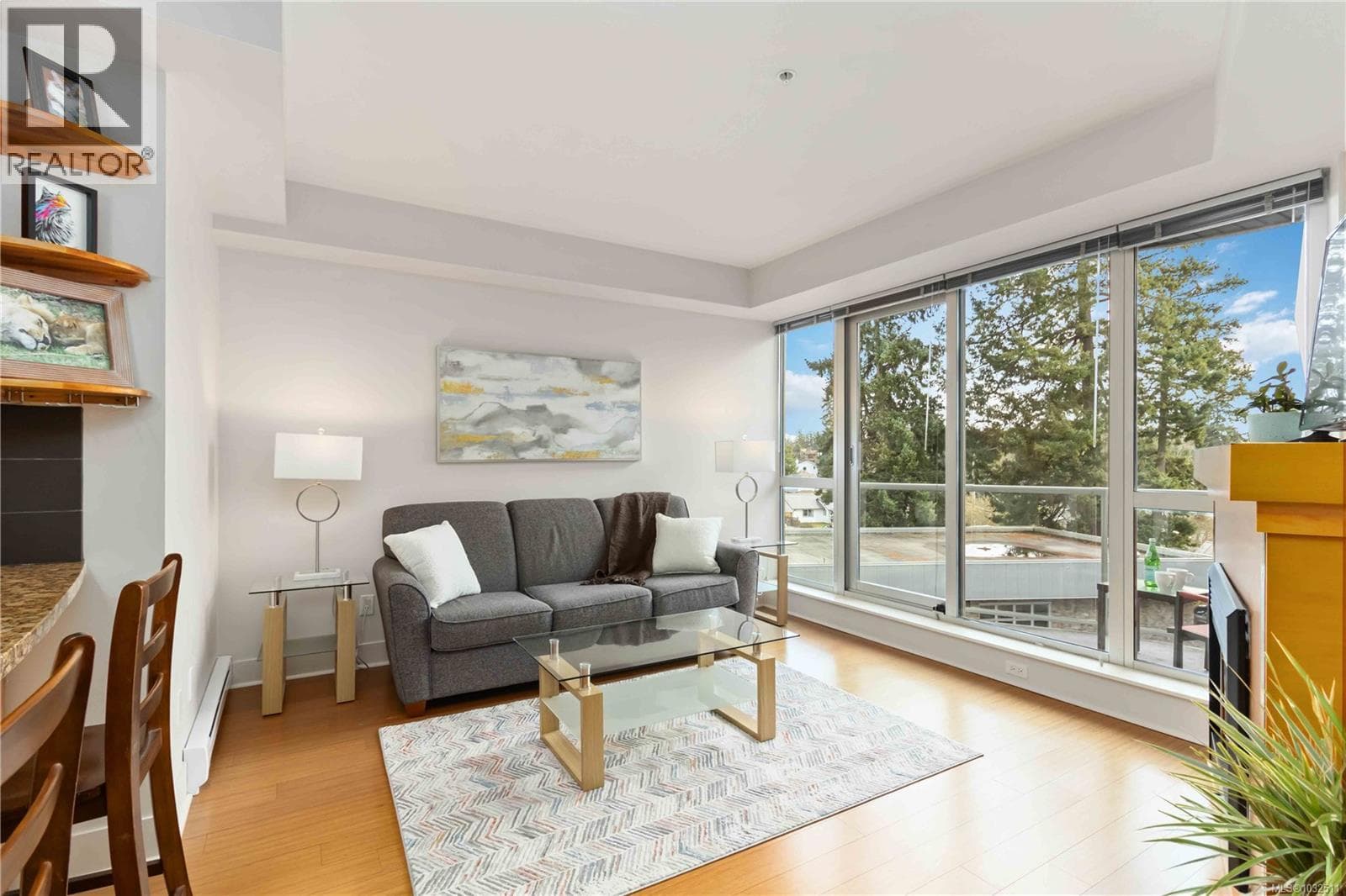 1 bed 1 bath single family at 407 2745 Veterans Memorial Pkwy — $404,900