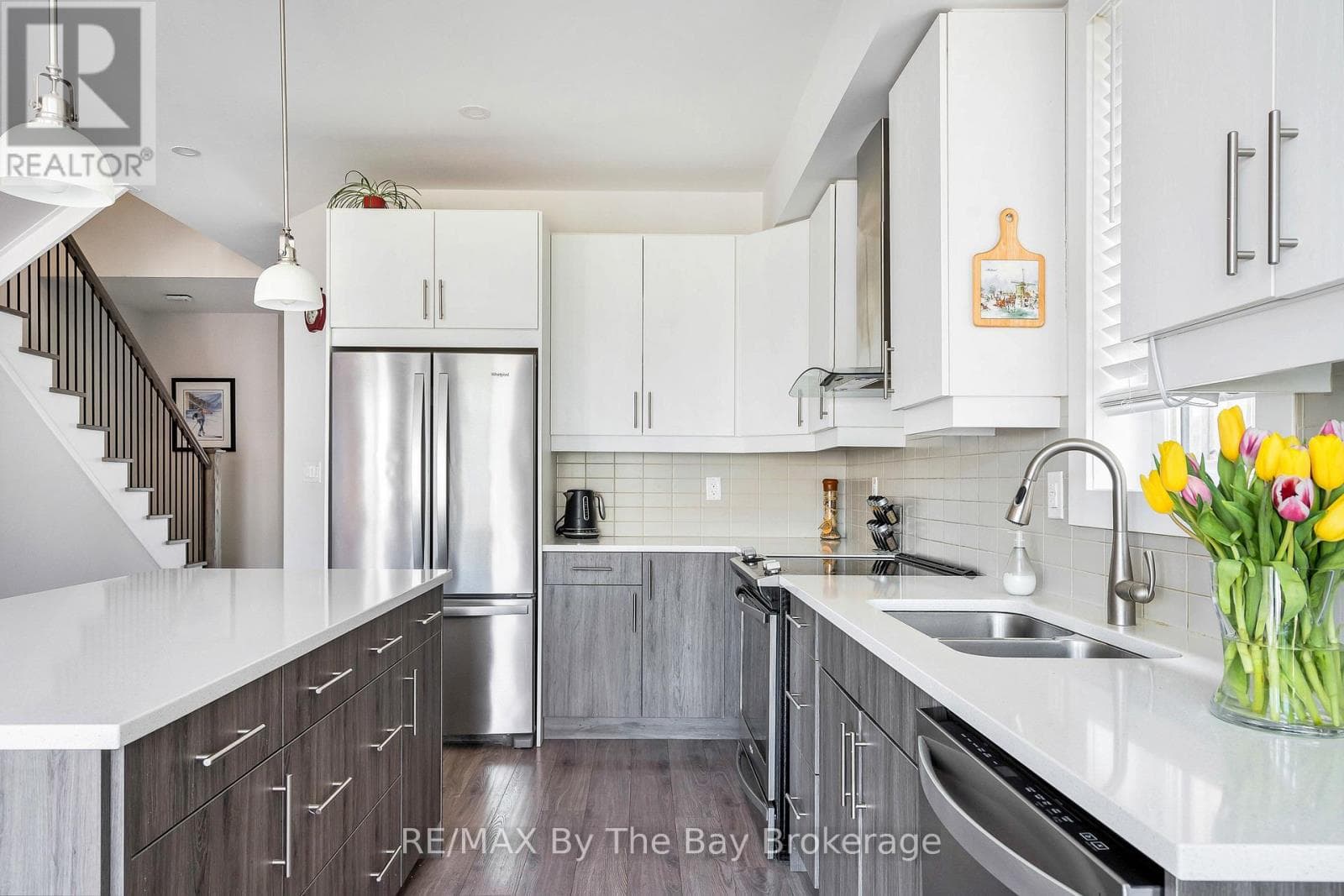 112 SYCAMORE STREET photo 5