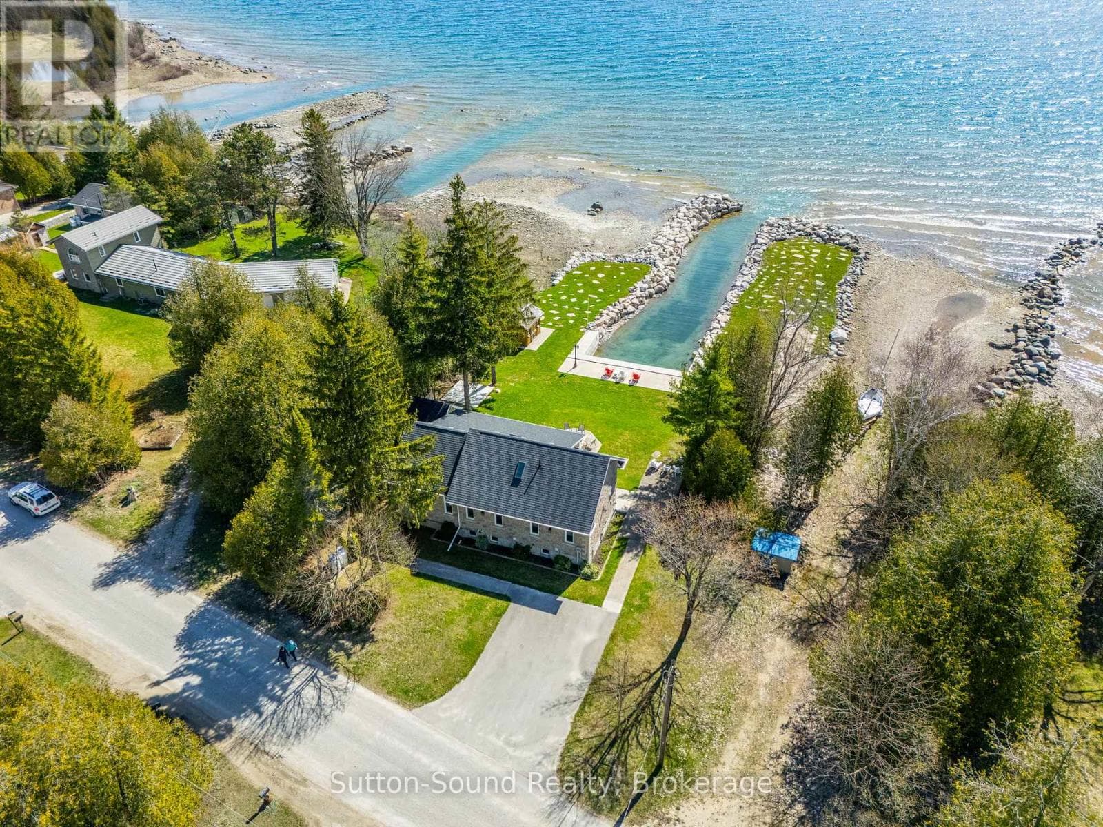 4 bed 3 bath single family at 339605 PRESQU'ILE ROAD — $1,149,000