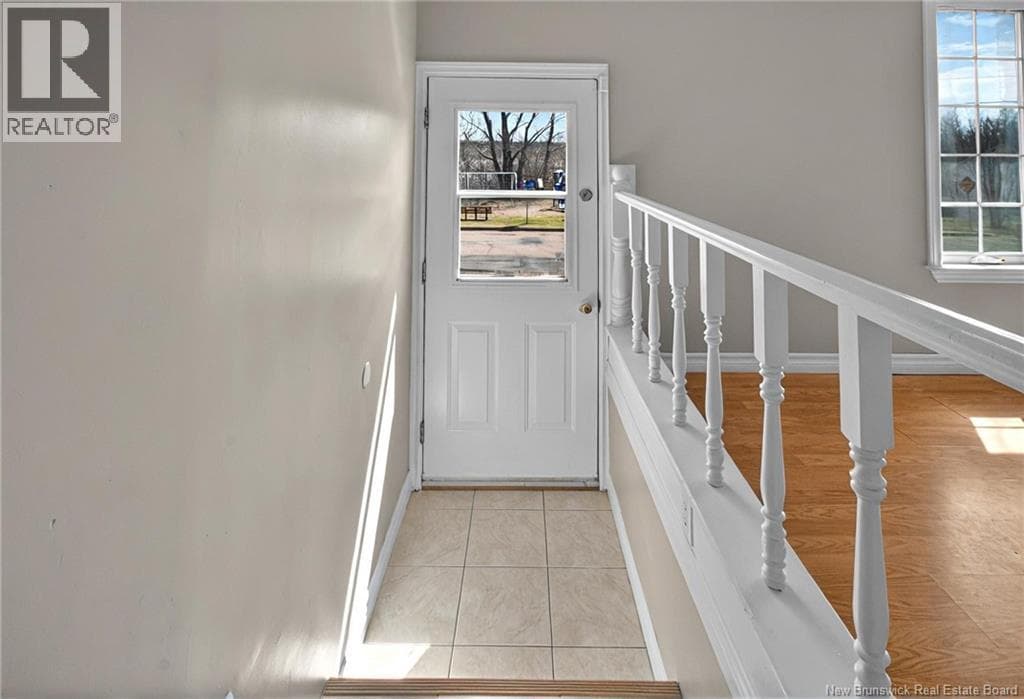 221 Bond Drive photo 3