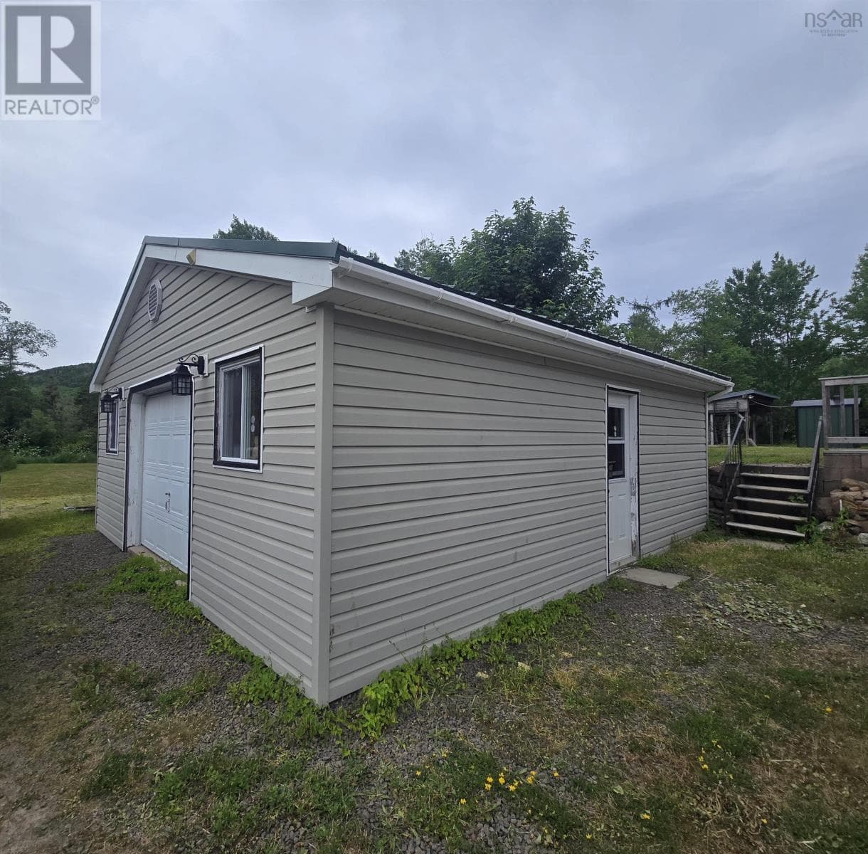 205 Parker Mountain Road photo 3
