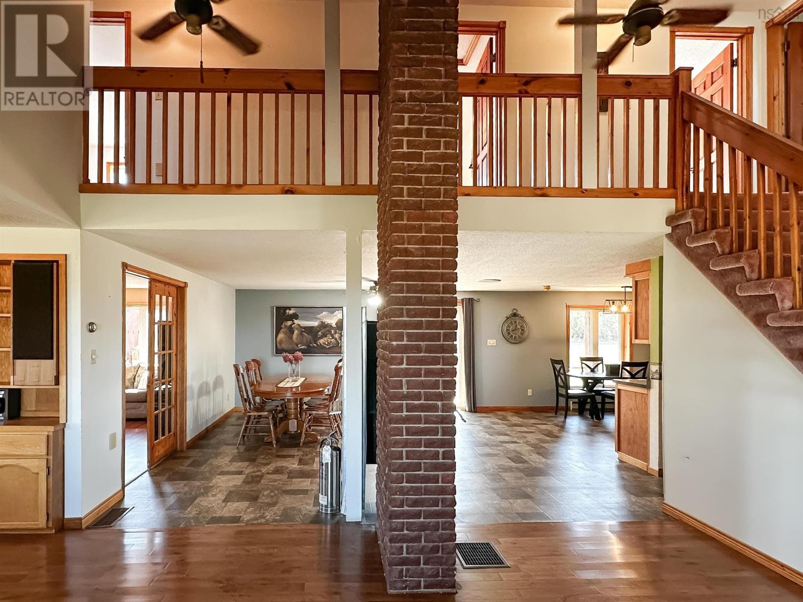 900 Harmony Road photo 4