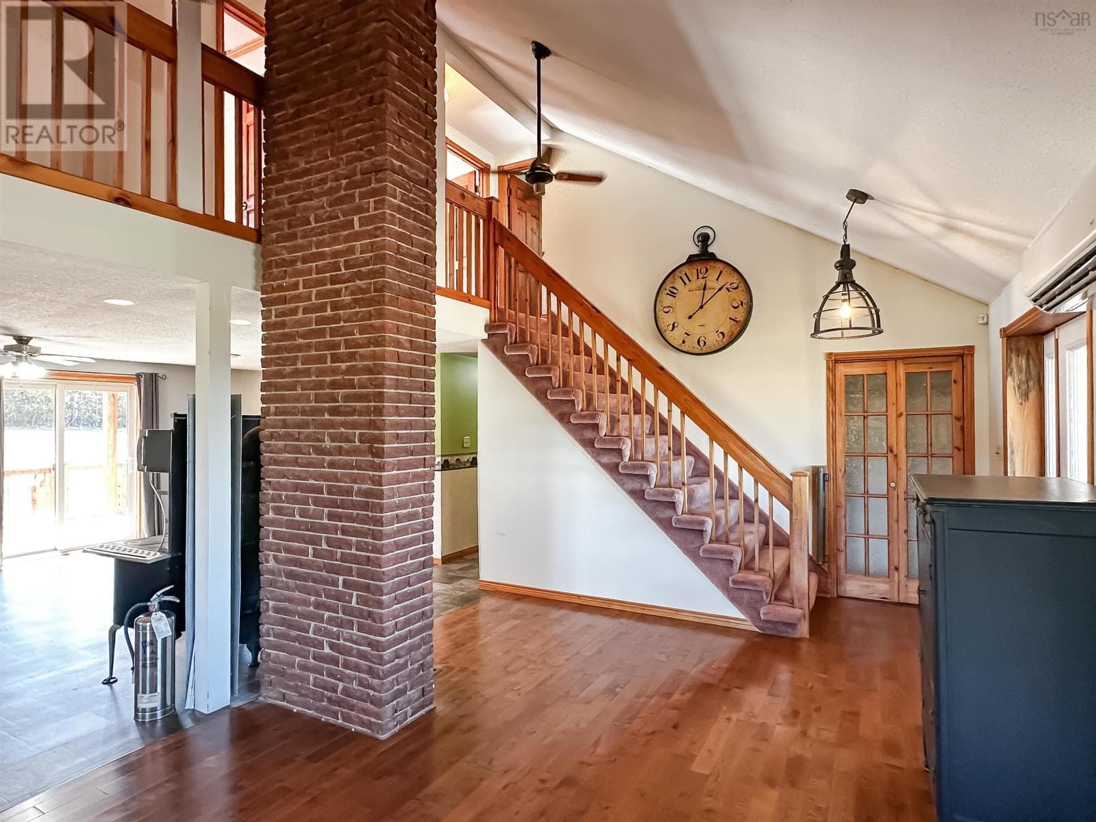 900 Harmony Road photo 5
