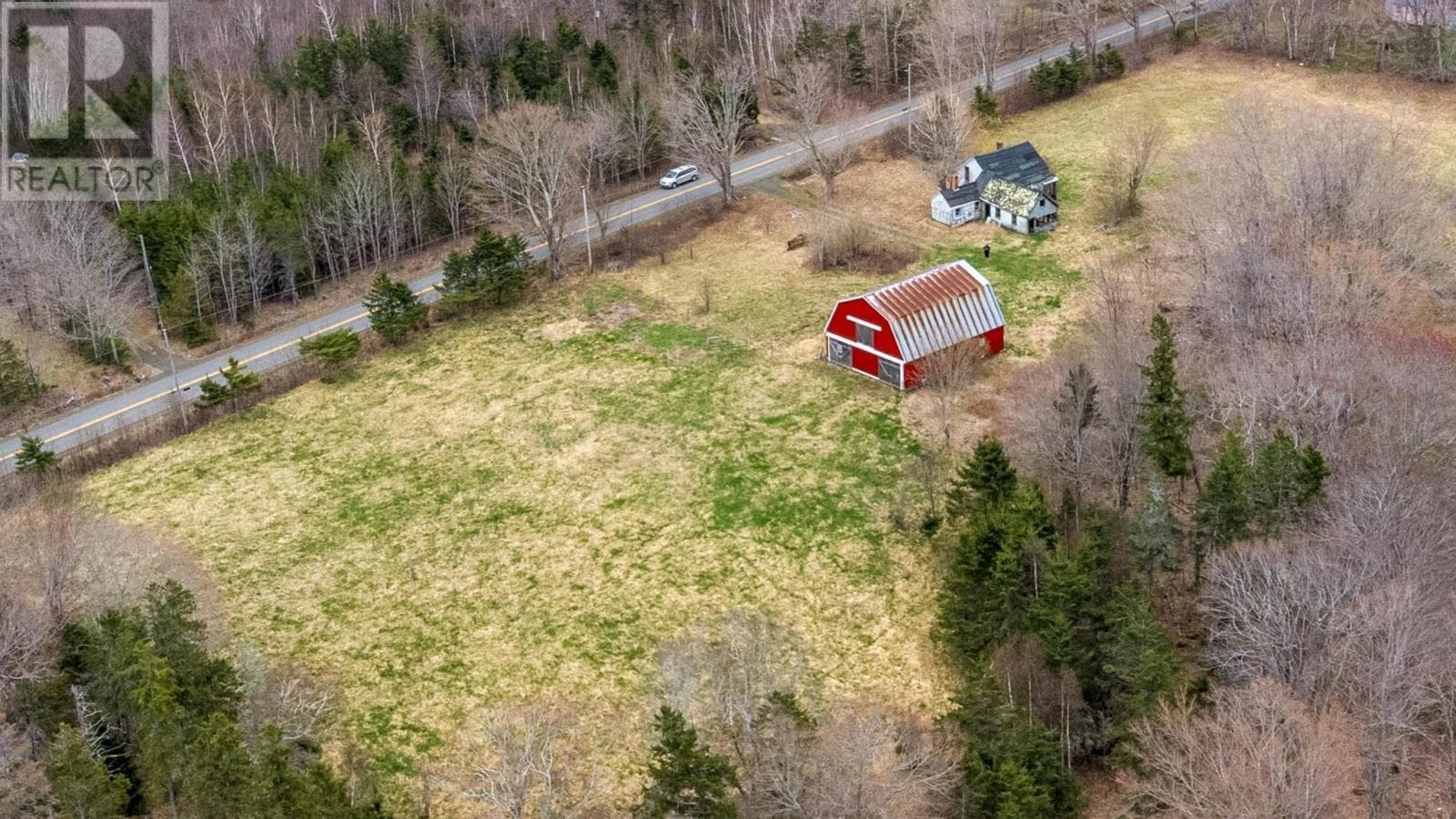 1767 Stronach Mountain Road photo 2