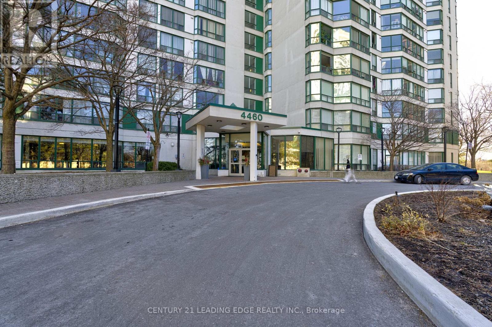 1211 - 4460 TUCANA COURT photo 2