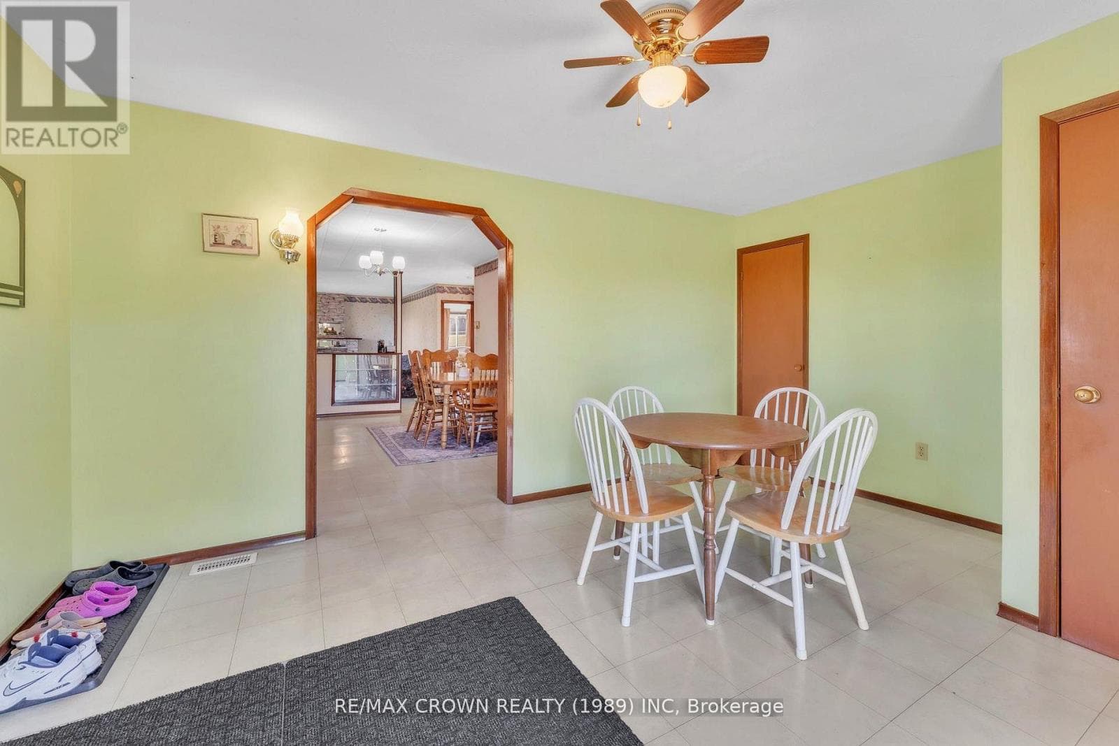 936 LAPLANTE ROAD photo 5