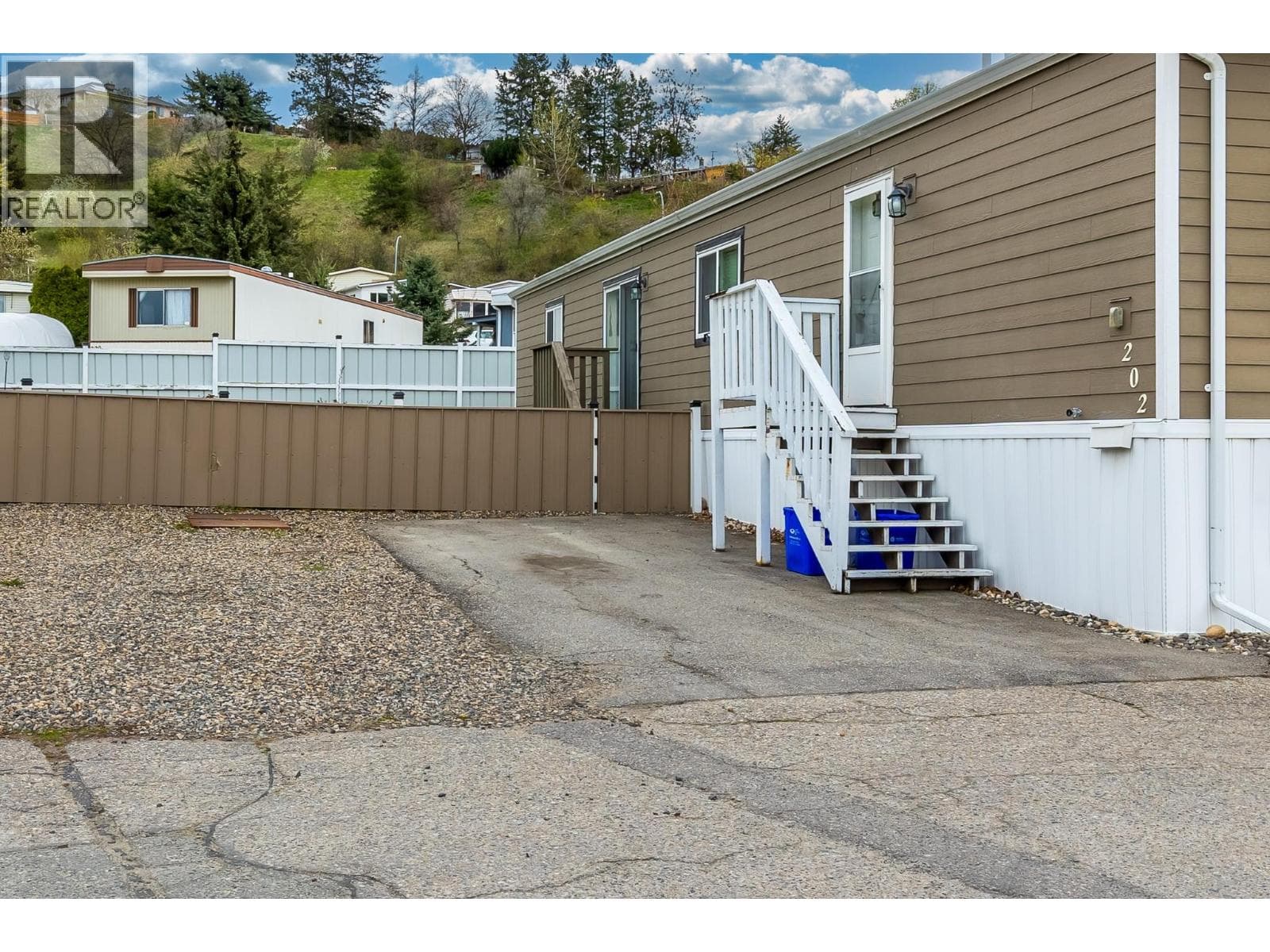 15401 Kalamalka Road Unit# 202 photo 3