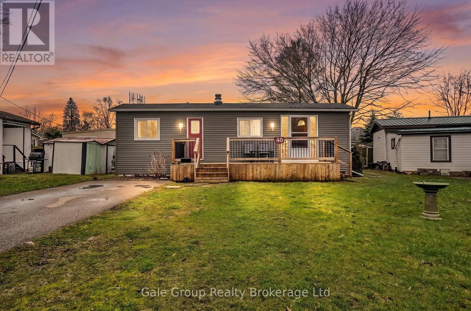 1 bed 1 bath single family at 33 PITT STREET — $105,500
