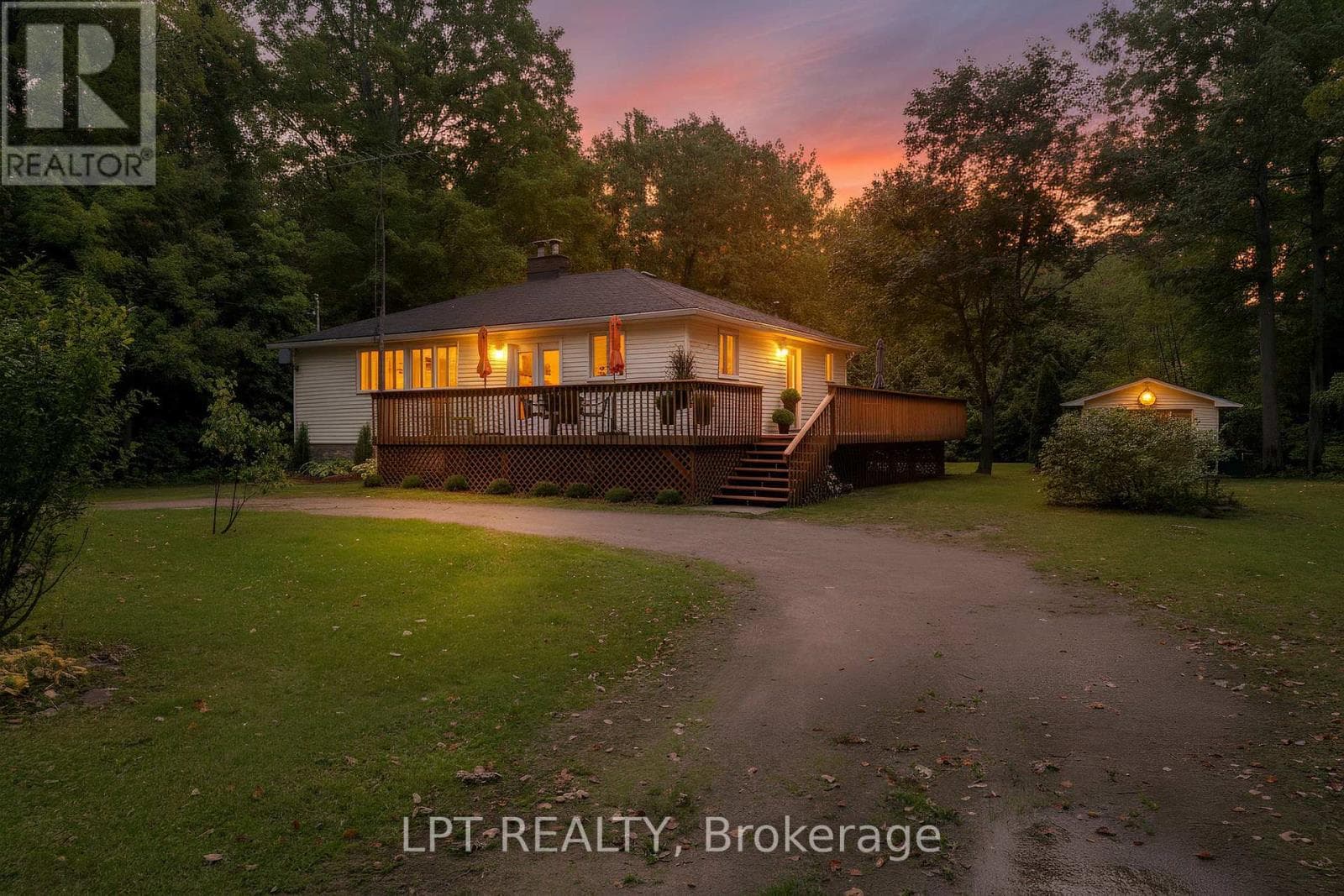 34 STAGLIR DRIVE photo 2
