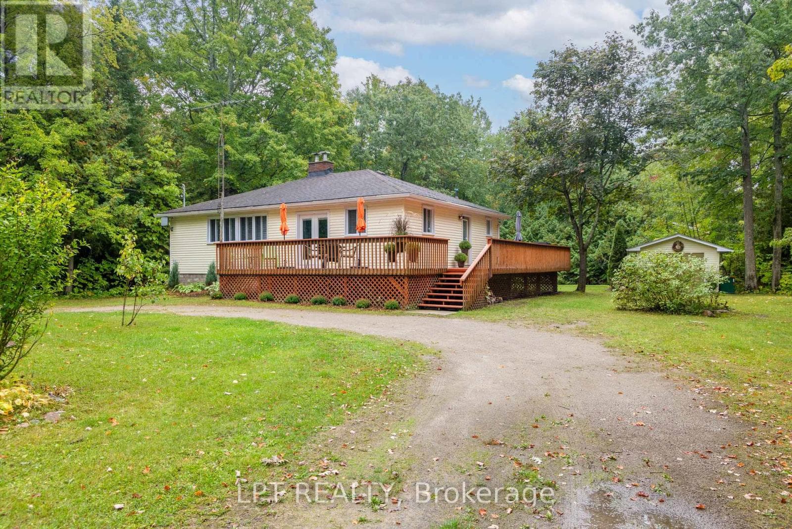 34 STAGLIR DRIVE photo 5