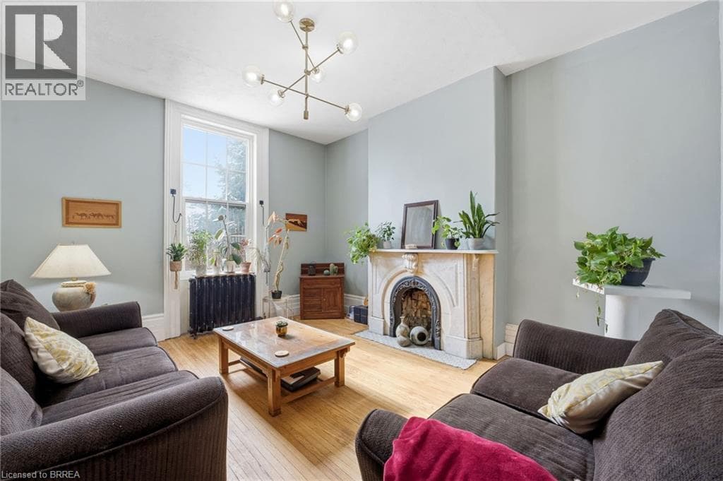 220 NELSON Street photo 5