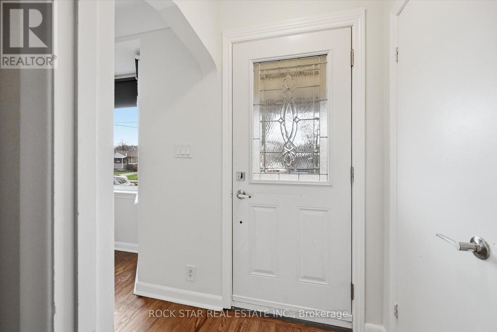 324 EAST 33RD STREET photo 4