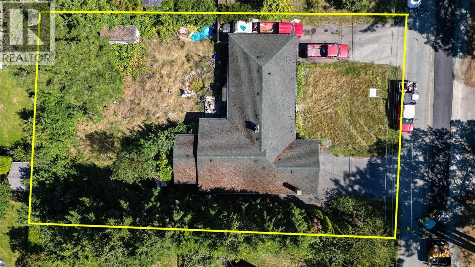 1146 Sluggett Rd photo 5